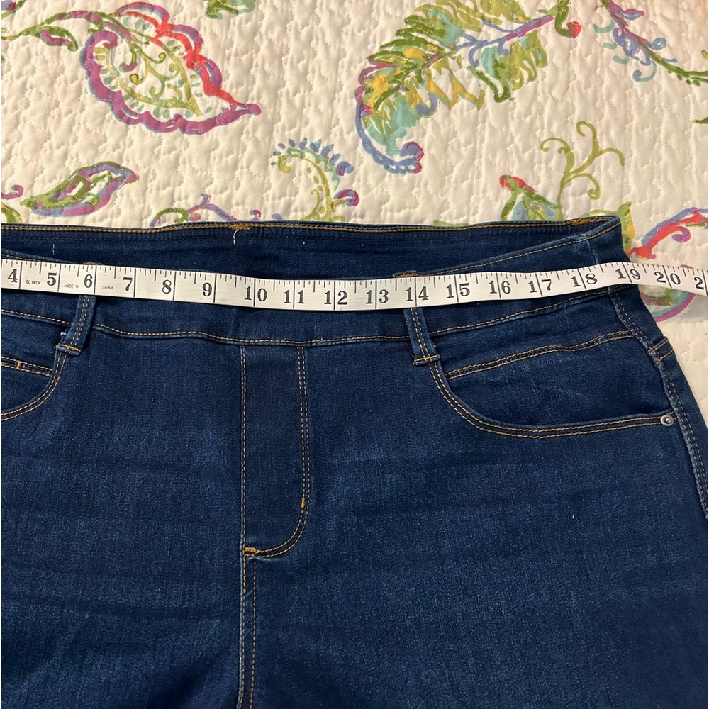 Time and Tru XL (16-18) pull on jeans Petite